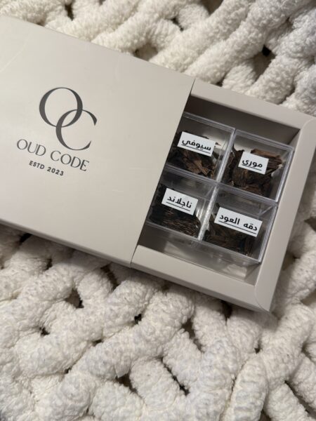 بوكس تستر العود اربع أنواع كل علبه 3g عود