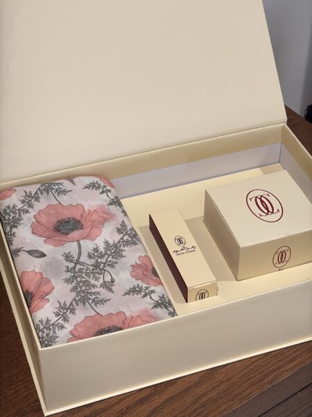 بوكس فاخر – مع قماش (تصميم متغير) Luxury Box – With Fabric